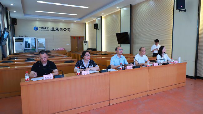 竞选会评委。李立云 摄（建图）.jpg