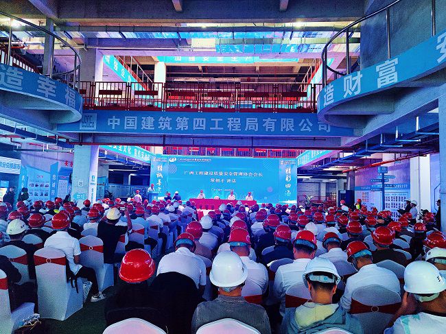 互换会现场。李文龙 摄（建图）.jpg